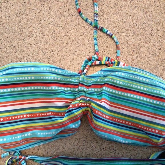 Bikini - Picture 5 of 8